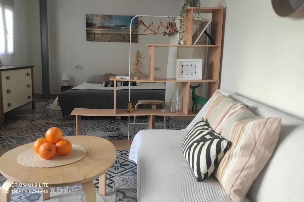 Ruzafa Terrace Oasis: Cozy A/C Apartment with Garden Access Valencia Exterior photo