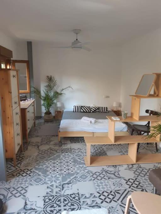 Ruzafa Terrace Oasis: Cozy A/C Apartment with Garden Access Valencia Exterior photo