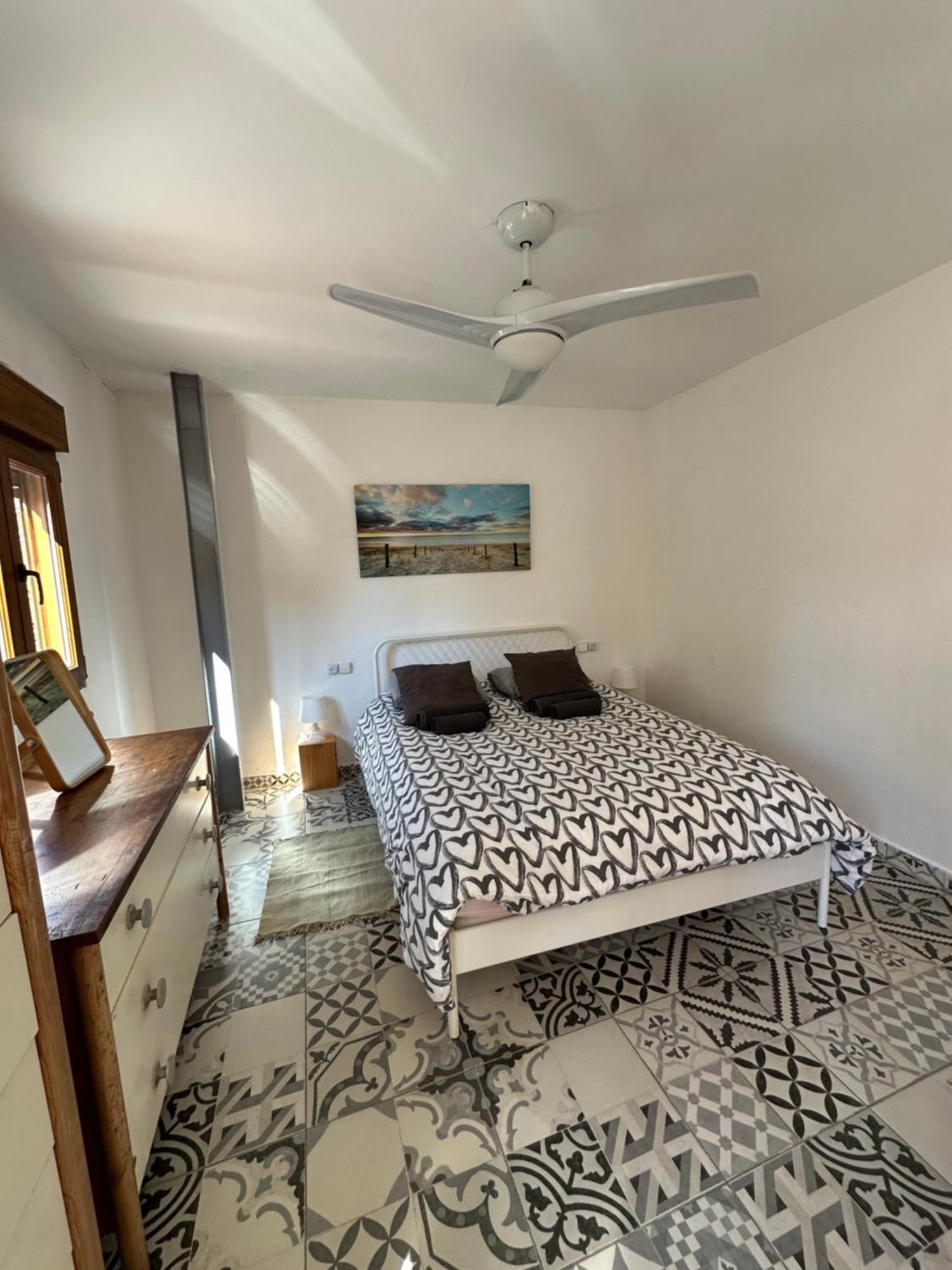 Ruzafa Terrace Oasis: Cozy A/C Apartment with Garden Access Valencia Exterior photo